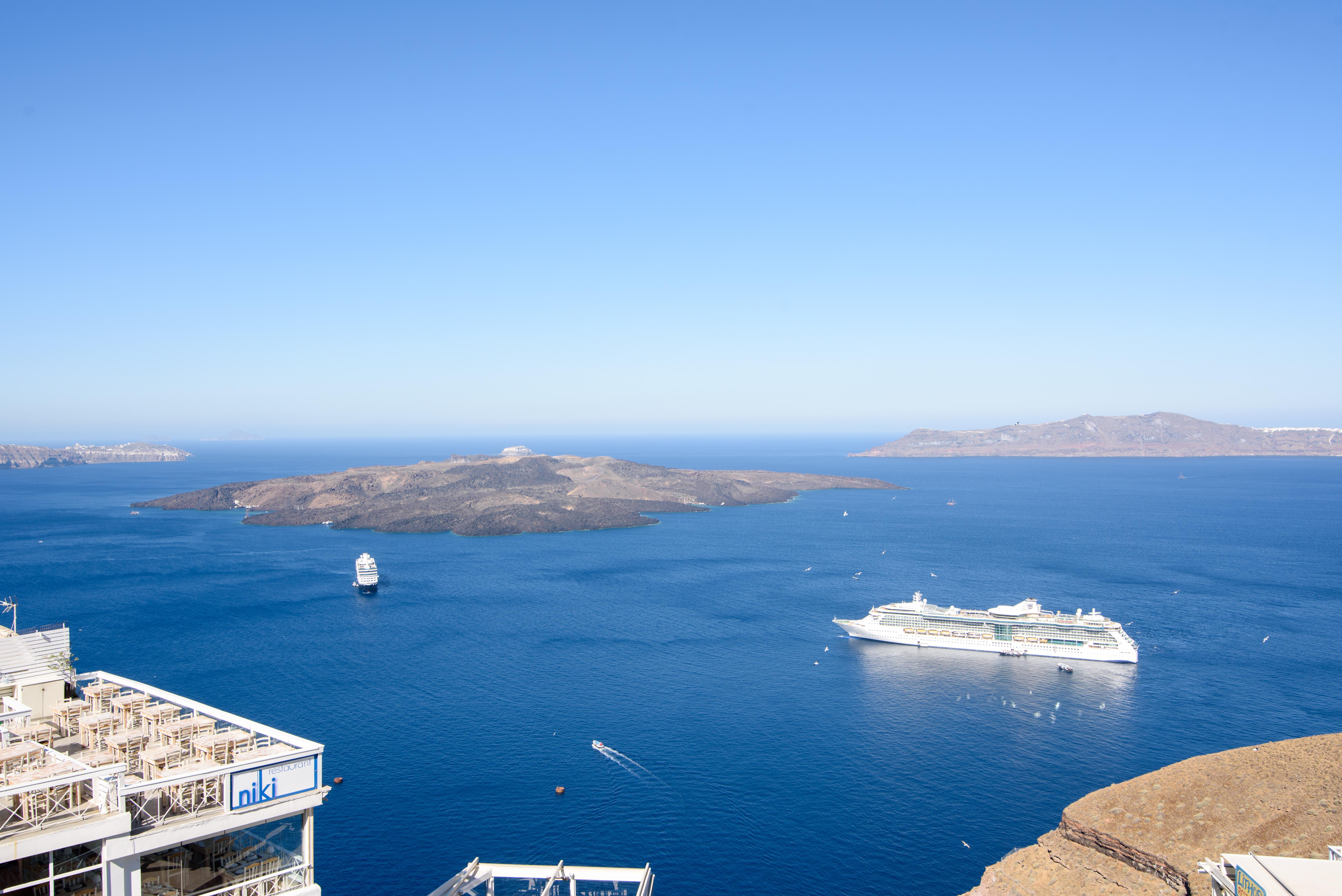 On The Cliff Hotel Fira  Exterior photo