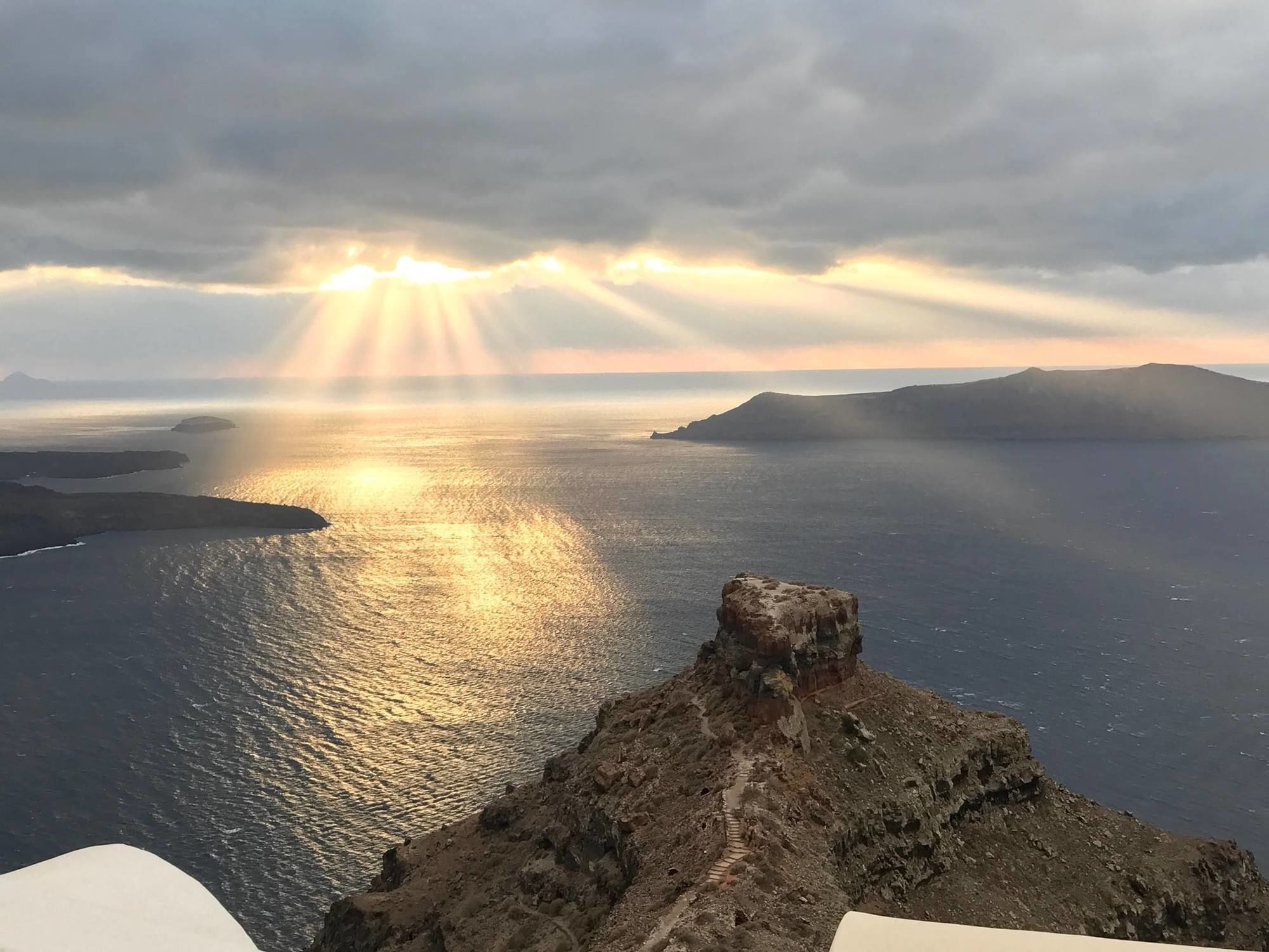 On The Cliff Hotel Fira  Exterior photo